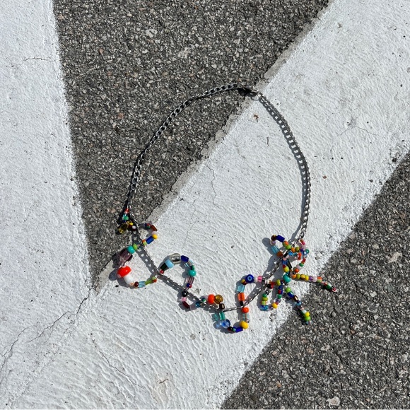 d’oinky WIGGLY CURB CHAIN BEADED NECKLACE HANDMADE Mushroom - Picture 1 of 6